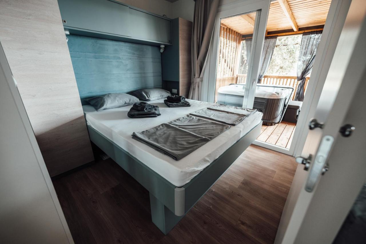 Sea House Shade, Pool & Jacuzzi - Privilege Point Camping & Villas Selce Dış mekan fotoğraf